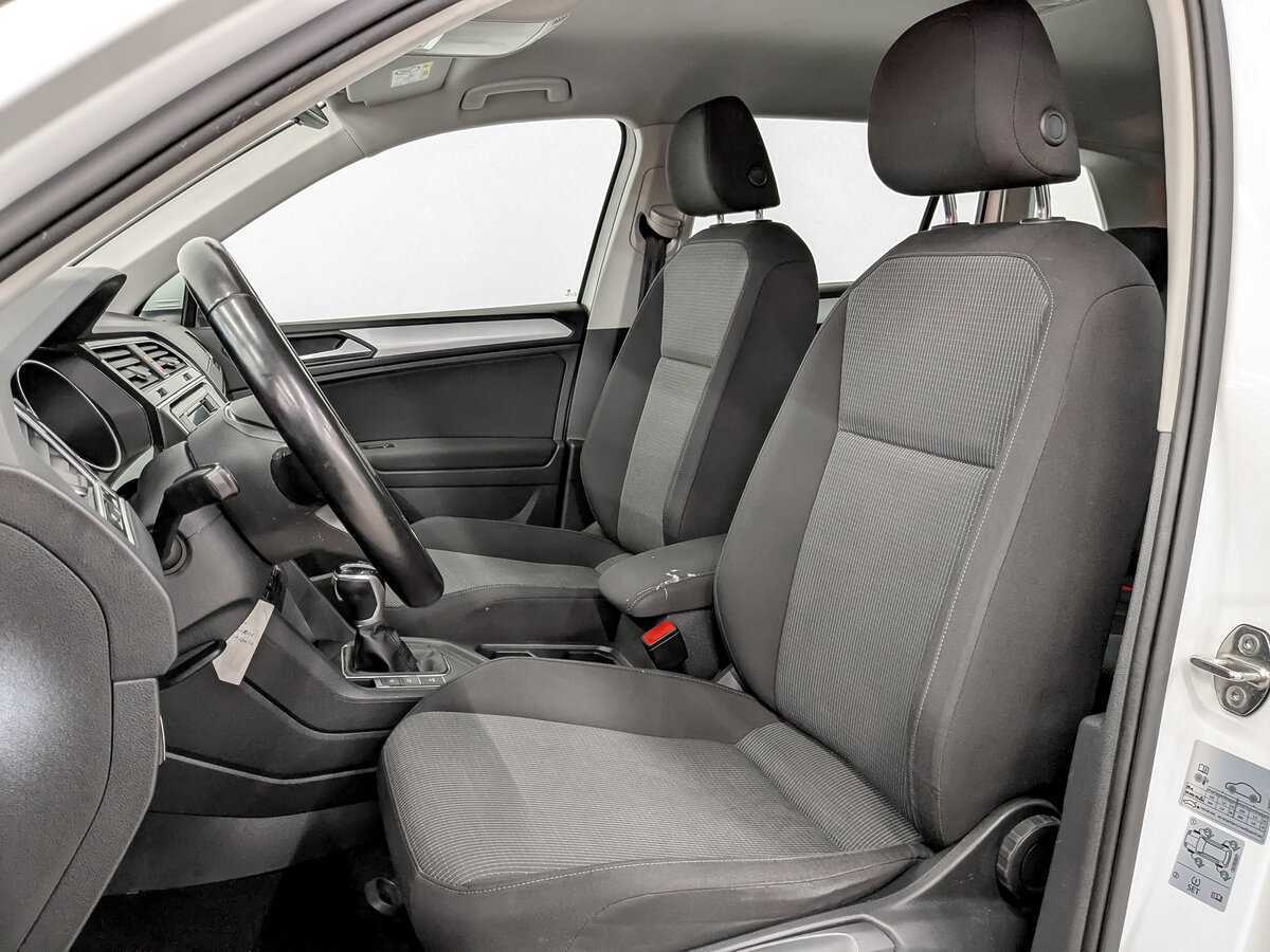 Б/У Фольксваген Тигуан 2021 года. Фото: #18