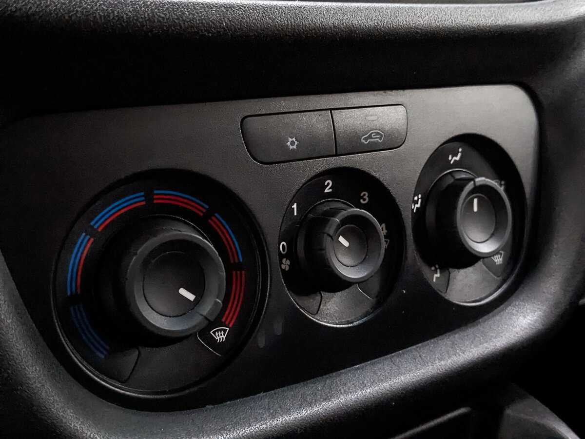 Б/У Фиат Добло 2017 года. Фото: #20