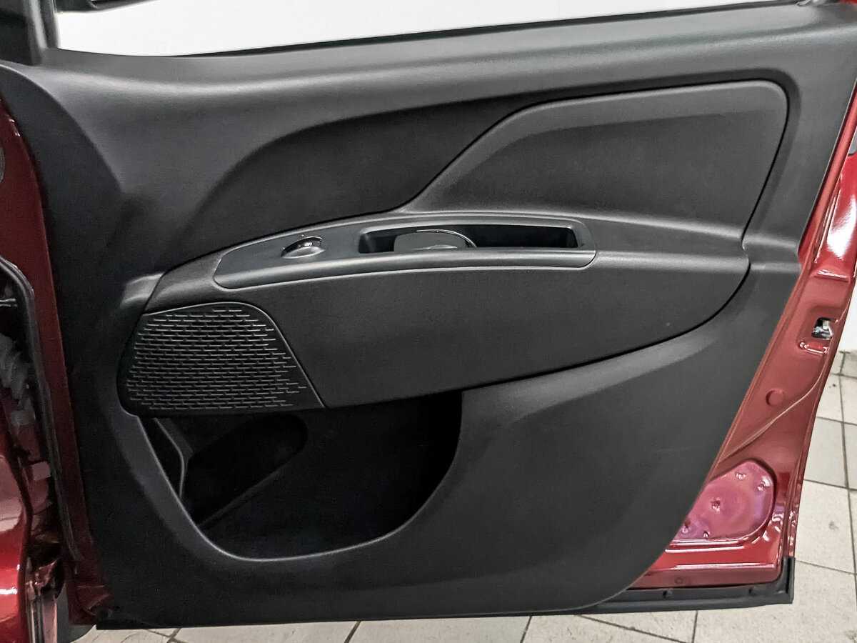 Б/У Фиат Добло 2017 года. Фото: #24