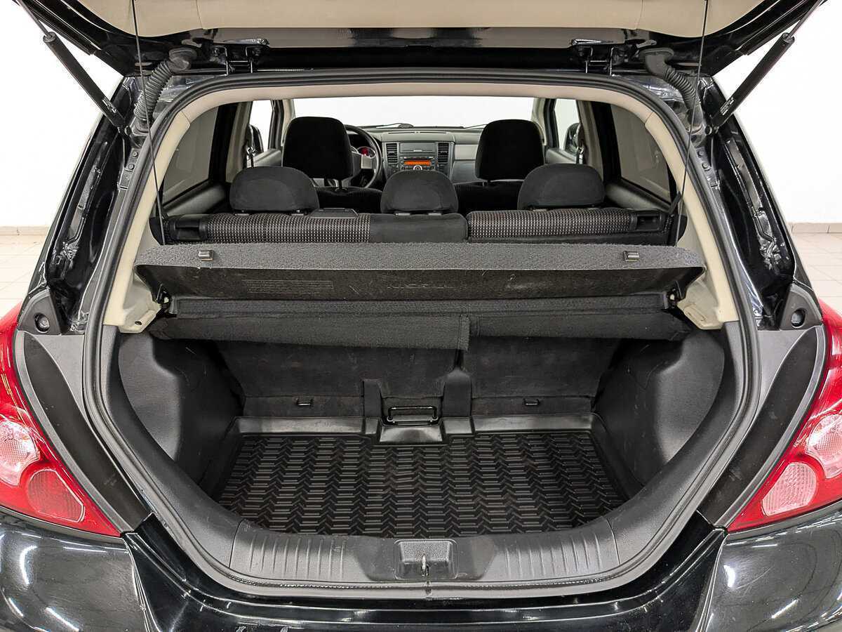 Б/У Ниссан Тиида 2010 года. Фото: #9