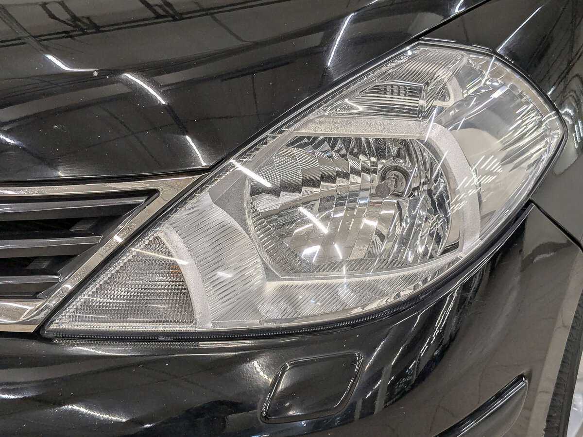 Б/У Ниссан Тиида 2010 года. Фото: #10