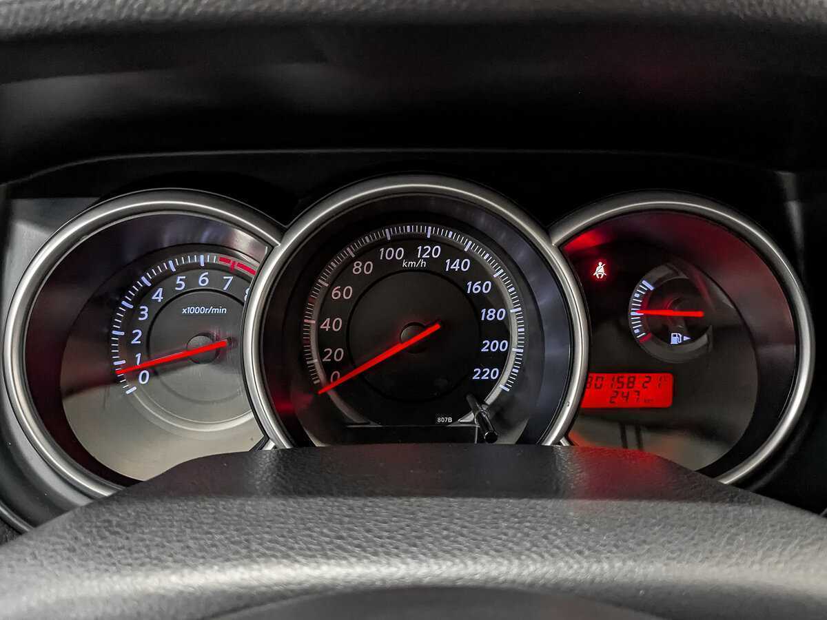 Б/У Ниссан Тиида 2010 года. Фото: #15