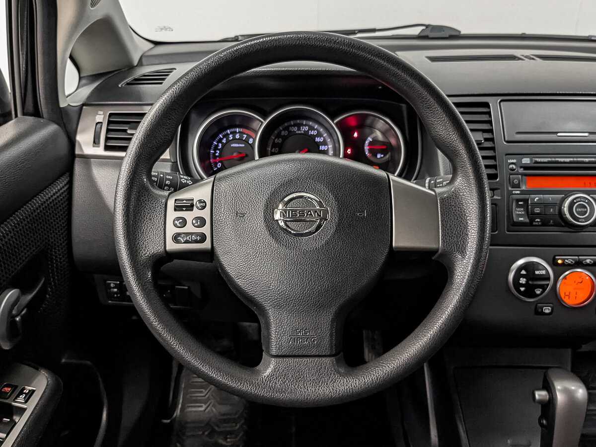 Б/У Ниссан Тиида 2010 года. Фото: #20