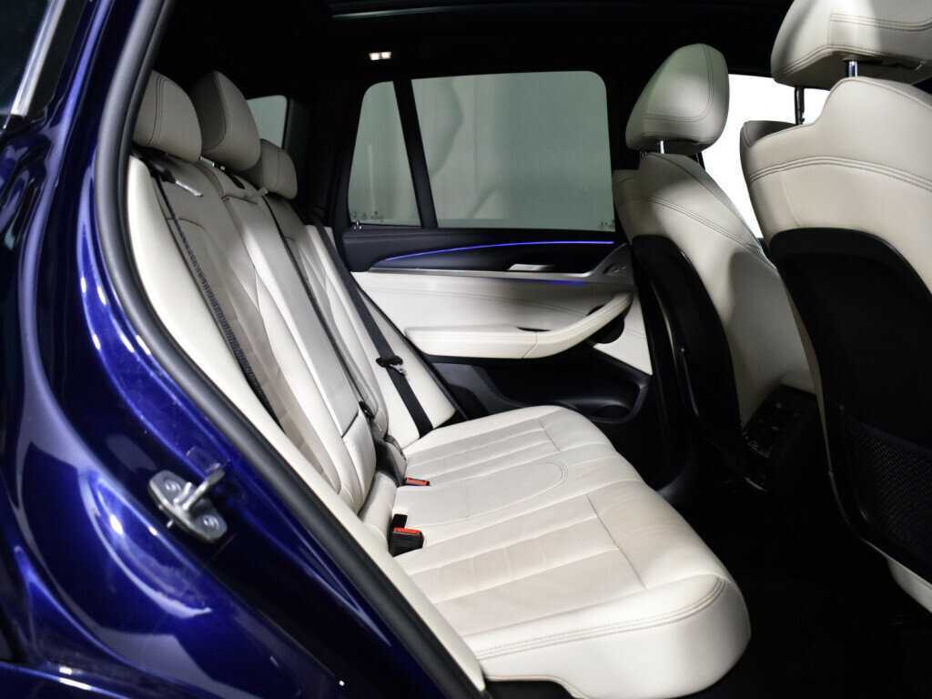 Б/У БМВ Икс3 2021 года. Фото: #9