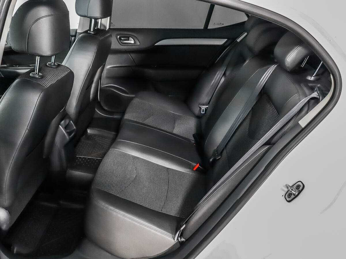 Б/У Ситроен Ц4 2016 года. Фото: #9