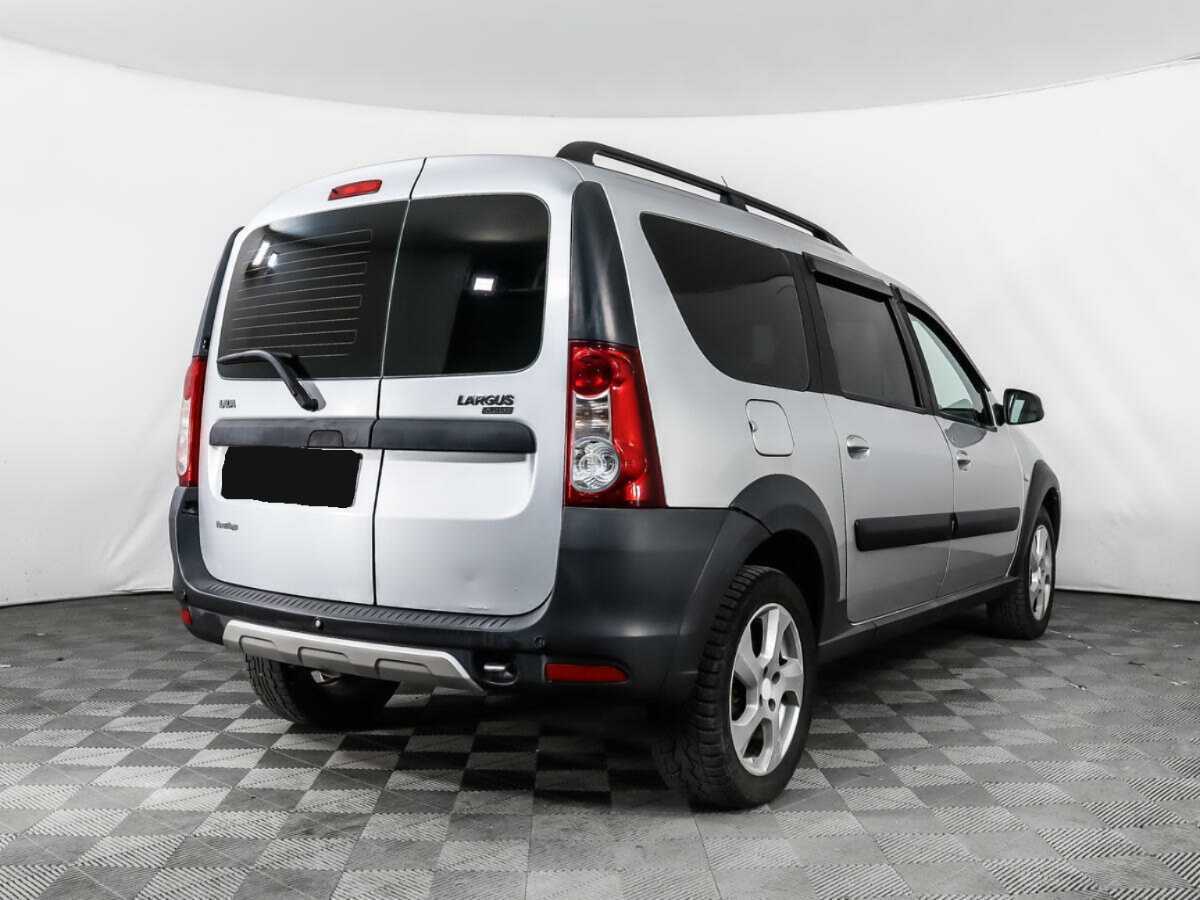 Б/У Лада (ВАЗ) Ларгус 2015 года. Фото: #4