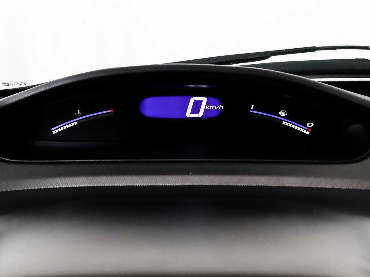 Б/У Хонда Цивик 2010 года. Фото: #15