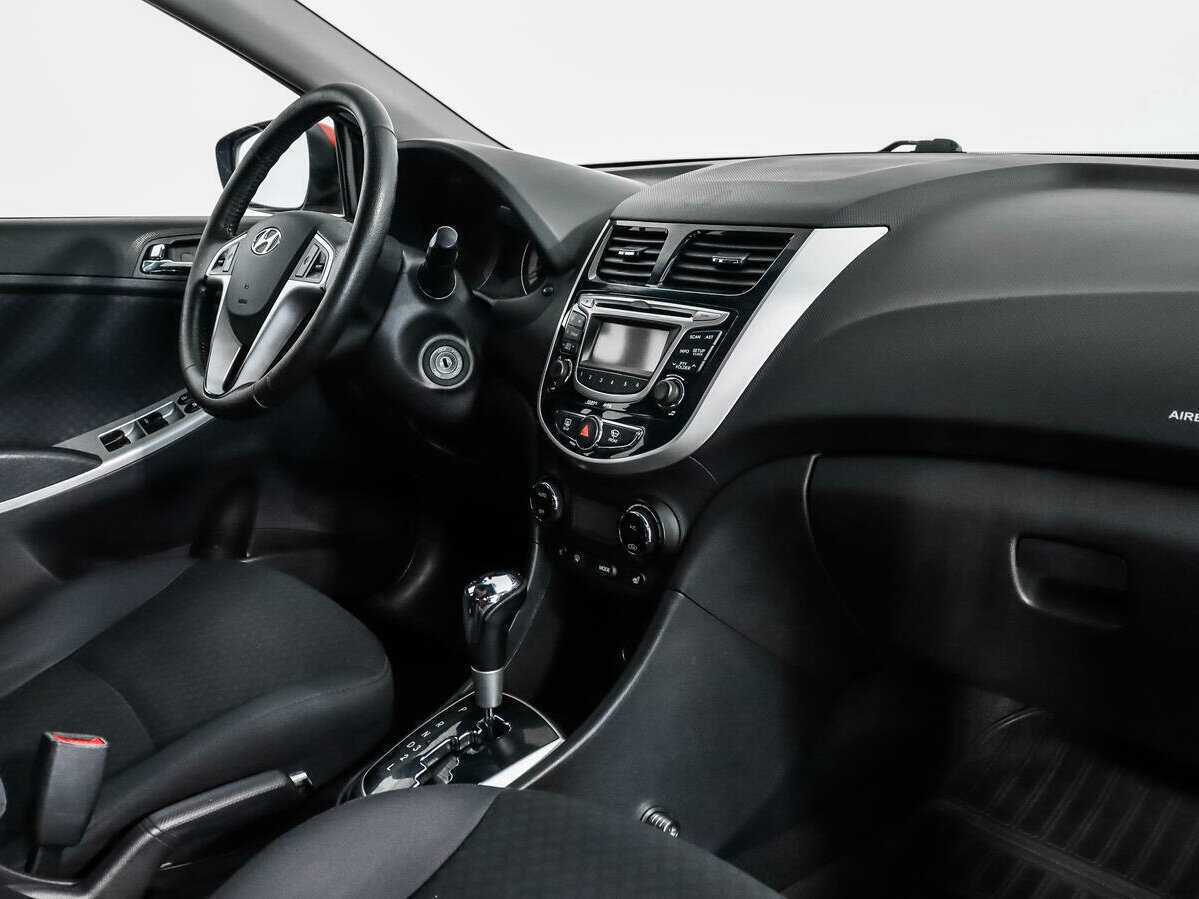 Б/У Хендай Солярис 2012 года. Фото: #10