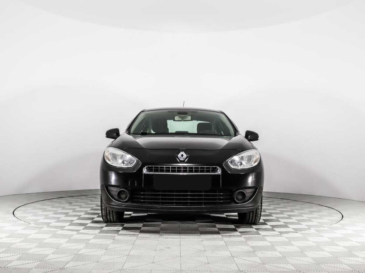 Б/У Рено Флюенс 2011 года. Фото: #1