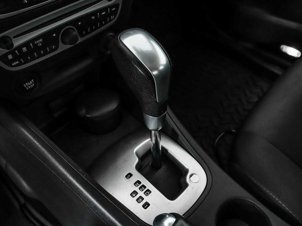 Б/У Рено Флюенс 2011 года. Фото: #9