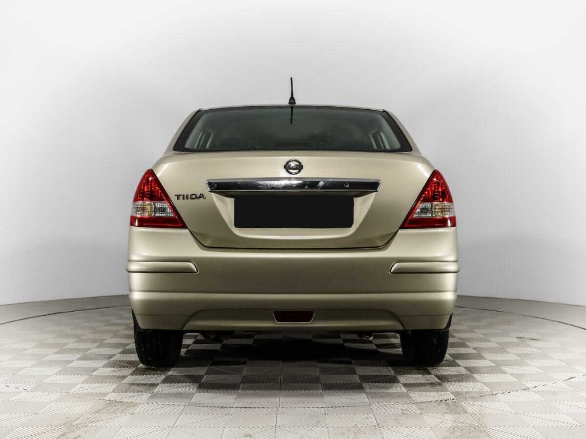 Б/У Ниссан Тиида 2011 года. Фото: #4