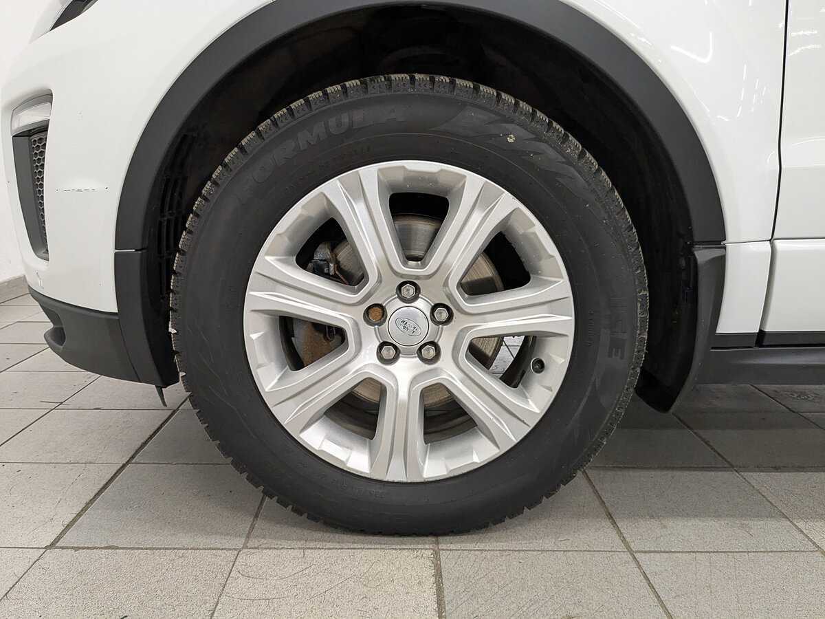 Б/У Лэнд Ровер Рэнж Ровер Эвок 2018 года. Фото: #11