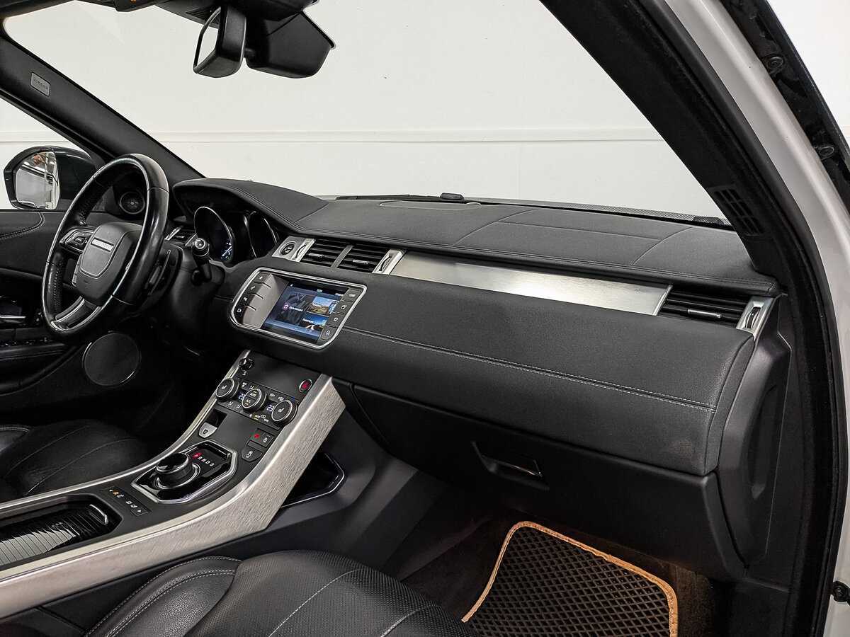 Б/У Лэнд Ровер Рэнж Ровер Эвок 2018 года. Фото: #12