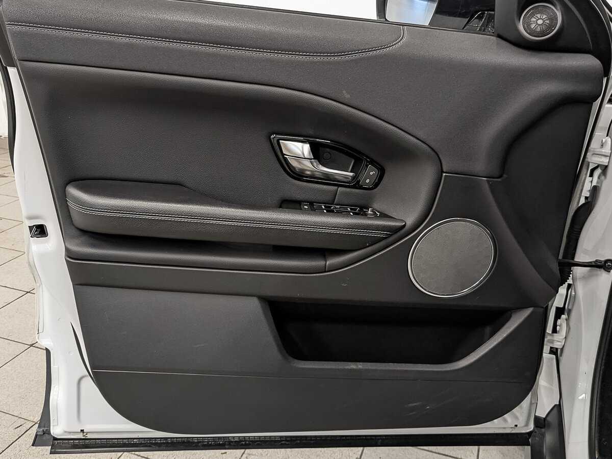 Б/У Лэнд Ровер Рэнж Ровер Эвок 2018 года. Фото: #18