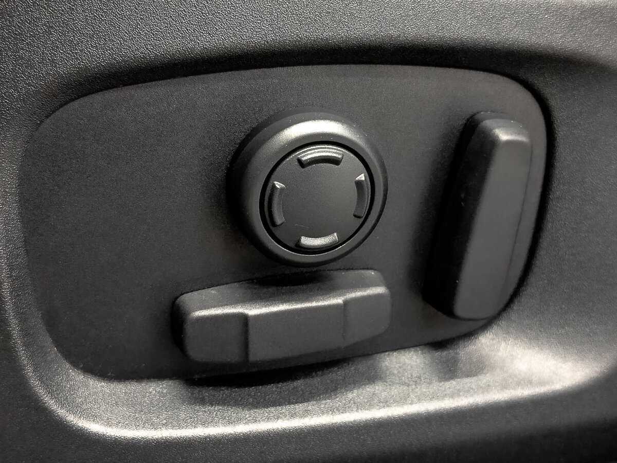 Б/У Лэнд Ровер Рэнж Ровер Эвок 2018 года. Фото: #25