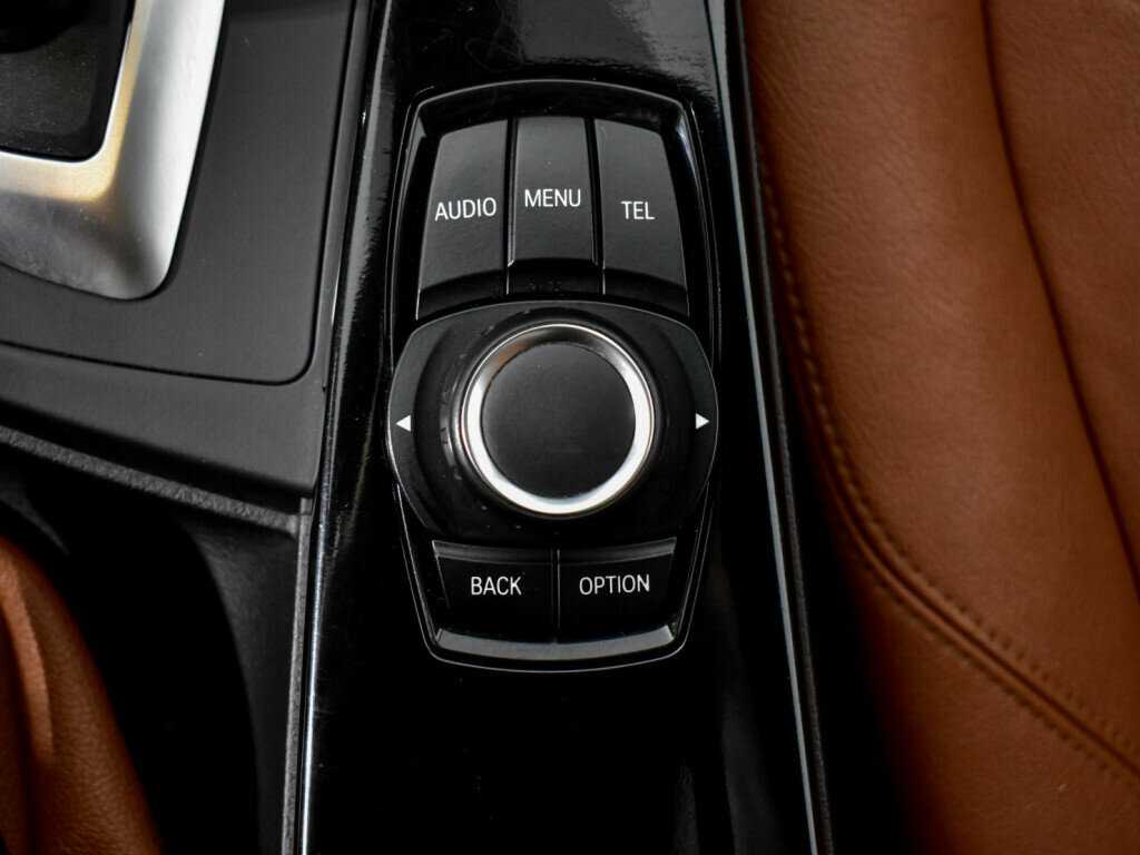 Б/У БМВ 3 серии 2017 года. Фото: #11