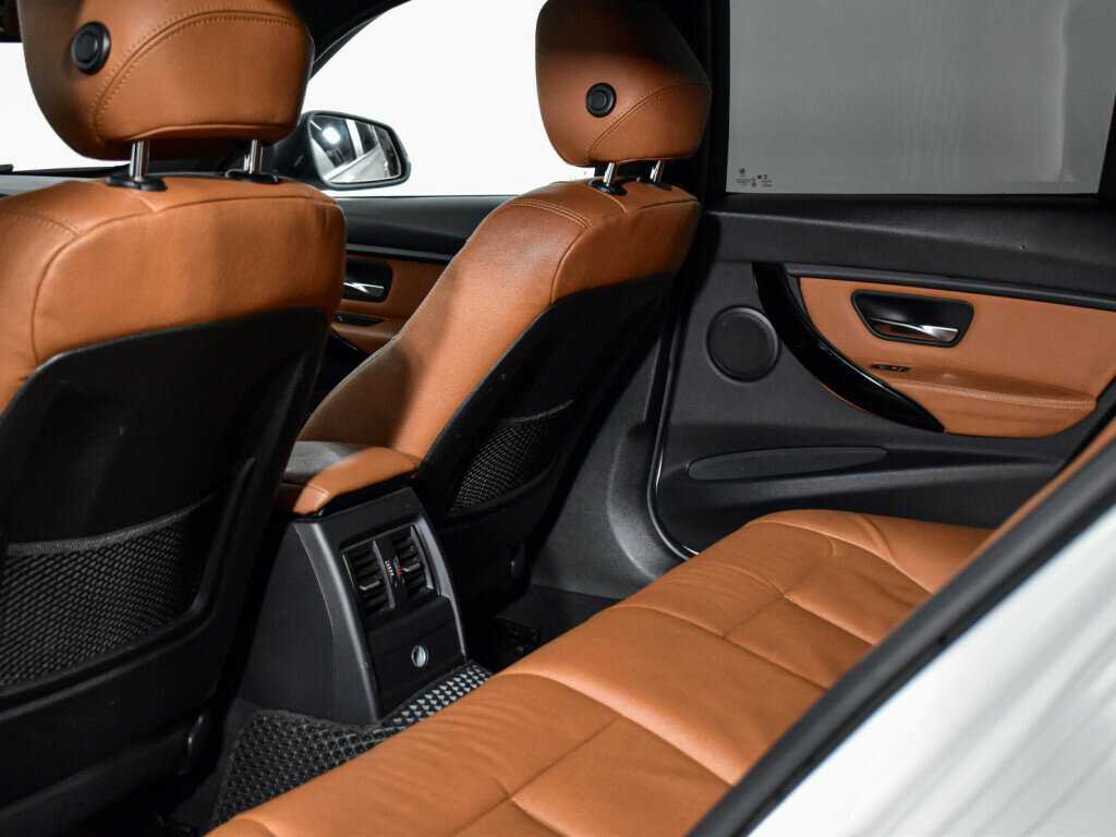 Б/У БМВ 3 серии 2017 года. Фото: #14