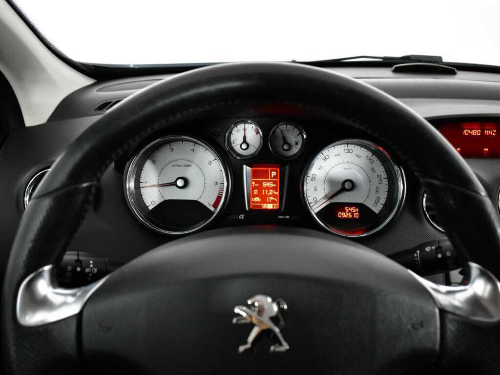 Б/У Пежо 308 2011 года. Фото: #10