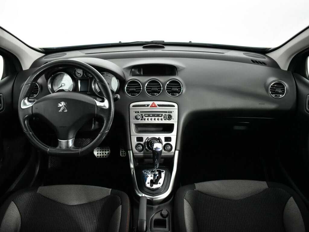 Б/У Пежо 308 2011 года. Фото: #11