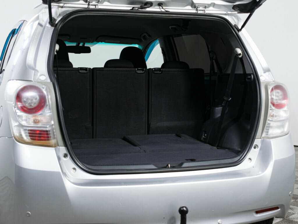 Б/У Тойота Версо 2011 года. Фото: #6