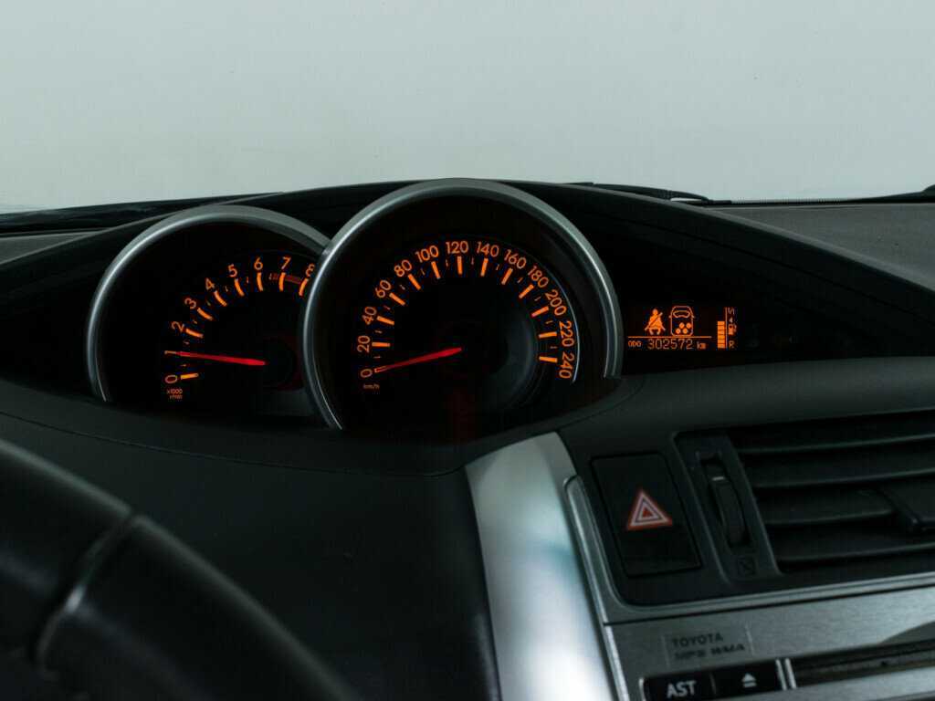 Б/У Тойота Версо 2011 года. Фото: #10