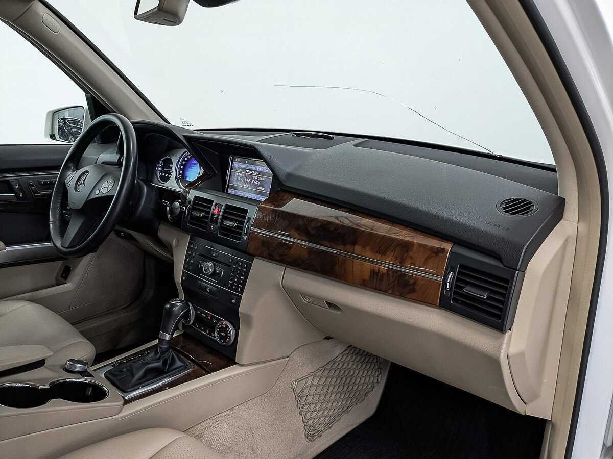 Б/У Мерседес-Бенц ГЛК-Класс 2011 года. Фото: #12