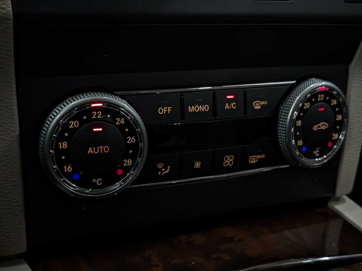 Б/У Мерседес-Бенц ГЛК-Класс 2011 года. Фото: #20