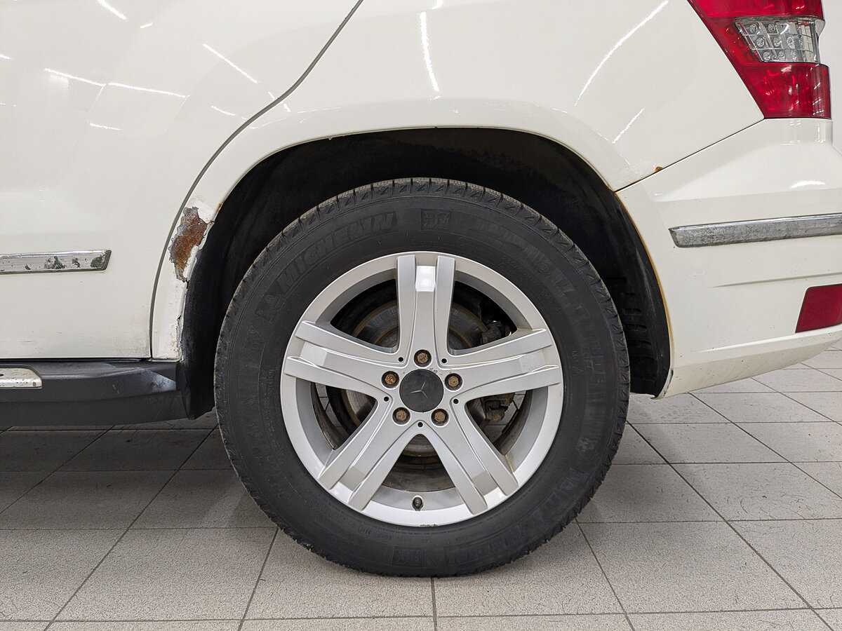 Б/У Мерседес-Бенц ГЛК-Класс 2009 года. Фото: #11