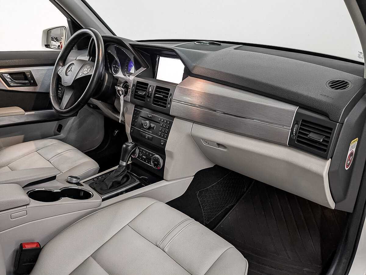 Б/У Мерседес-Бенц ГЛК-Класс 2009 года. Фото: #12