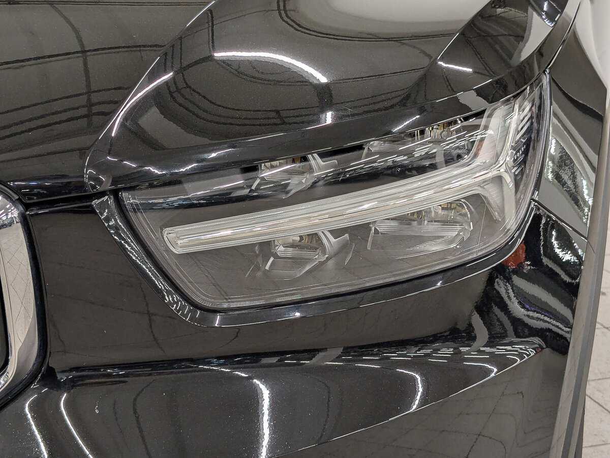 Б/У Вольво ИксЦ40 2020 года. Фото: #9