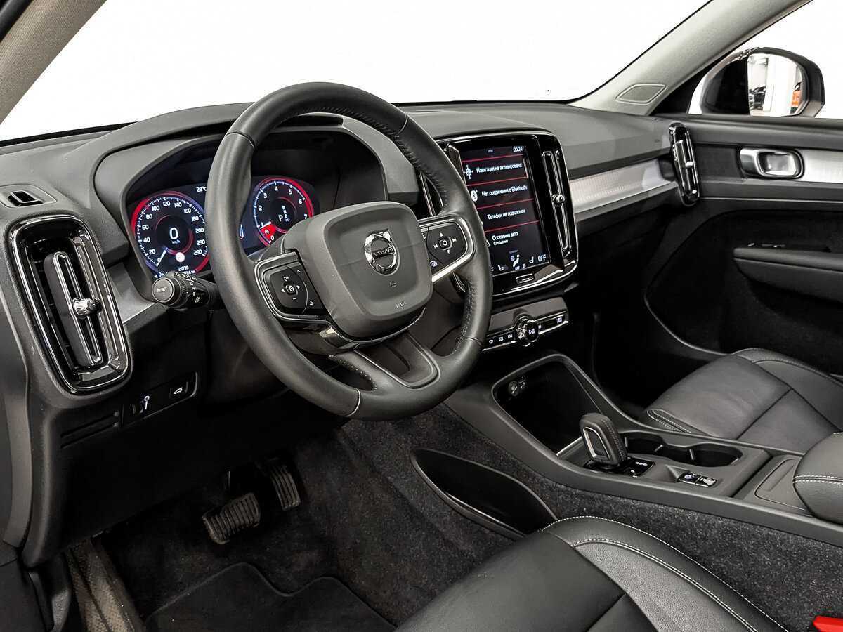 Б/У Вольво ИксЦ40 2020 года. Фото: #13