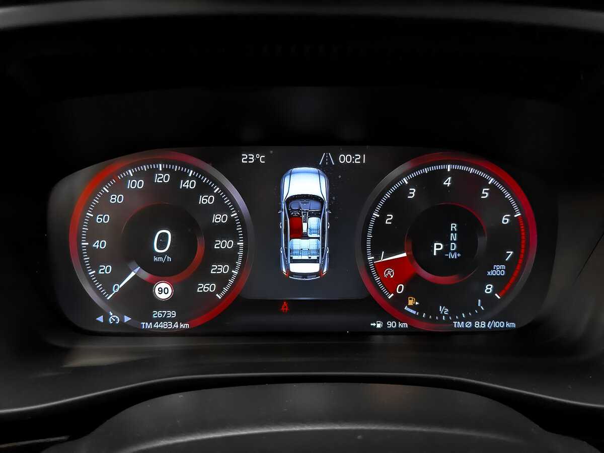 Б/У Вольво ИксЦ40 2020 года. Фото: #14