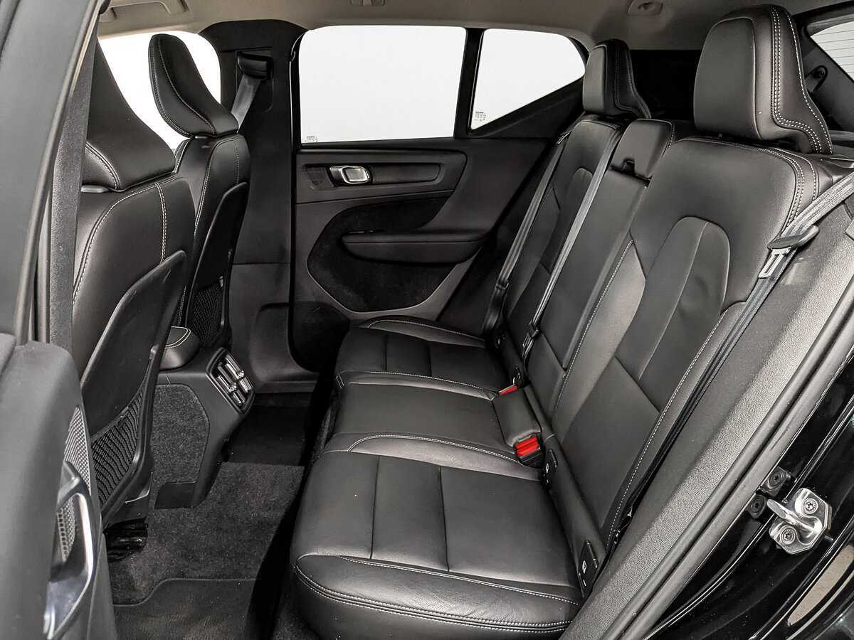 Б/У Вольво ИксЦ40 2020 года. Фото: #16