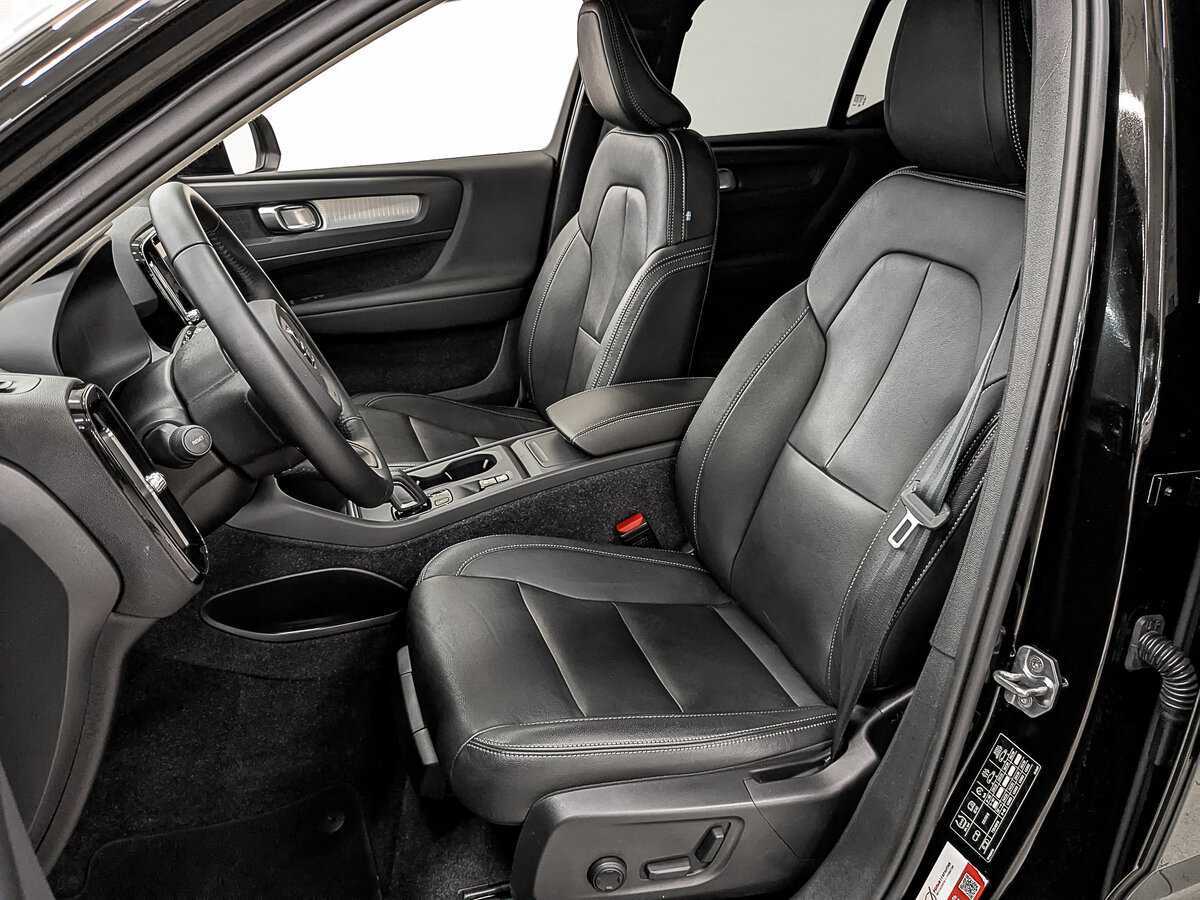 Б/У Вольво ИксЦ40 2020 года. Фото: #18