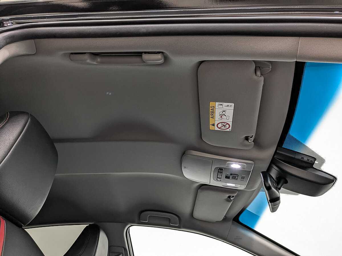 Б/У Тойота Камри 2020 года. Фото: #22