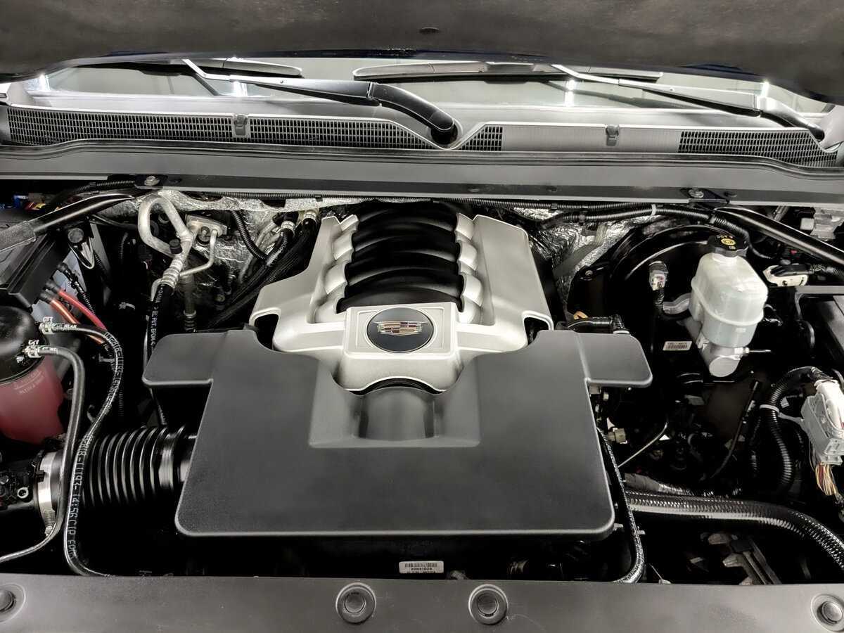 Б/У Кадиллак Эскалэйд 2018 года. Фото: #8