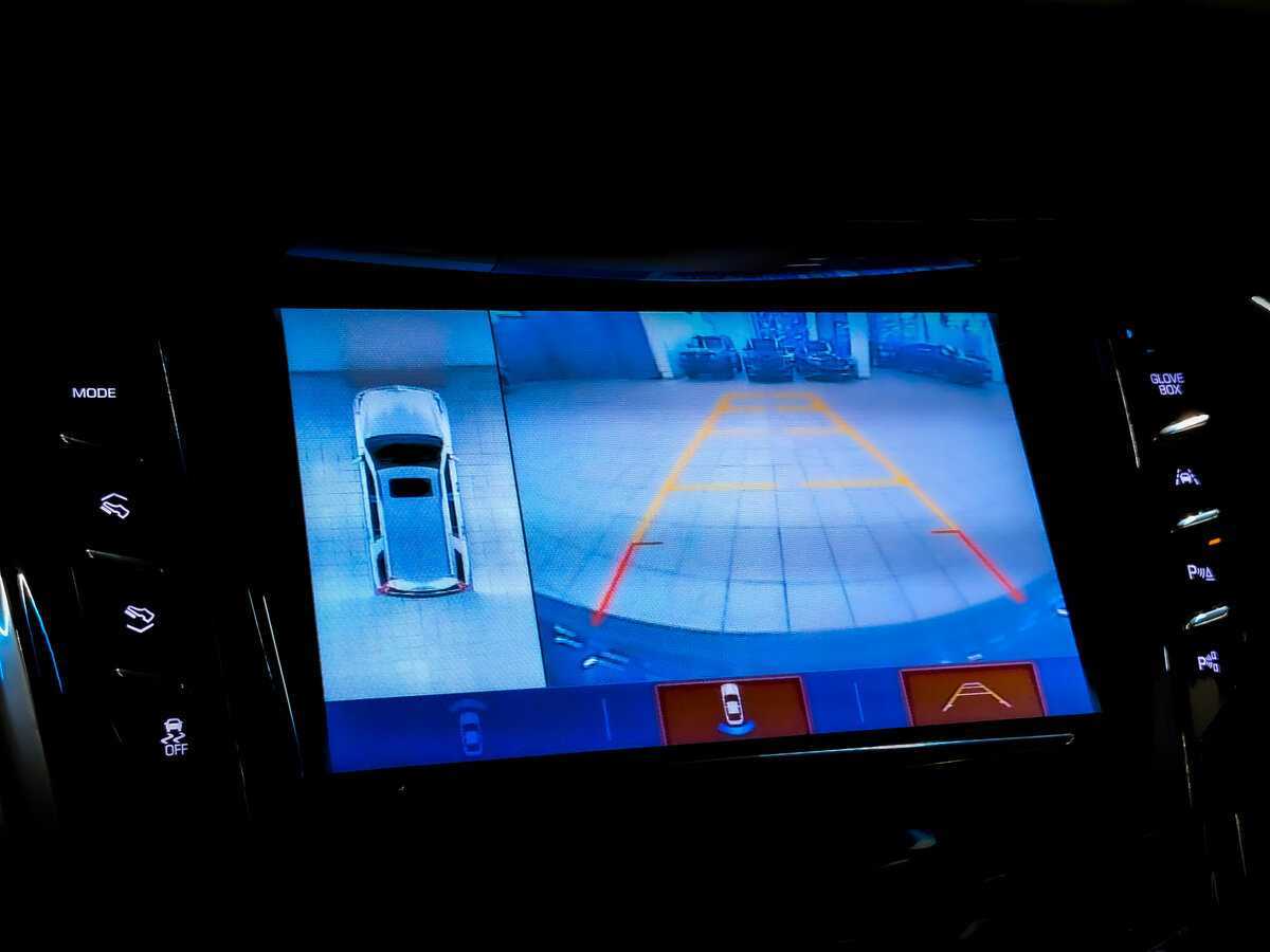 Б/У Кадиллак Эскалэйд 2018 года. Фото: #26