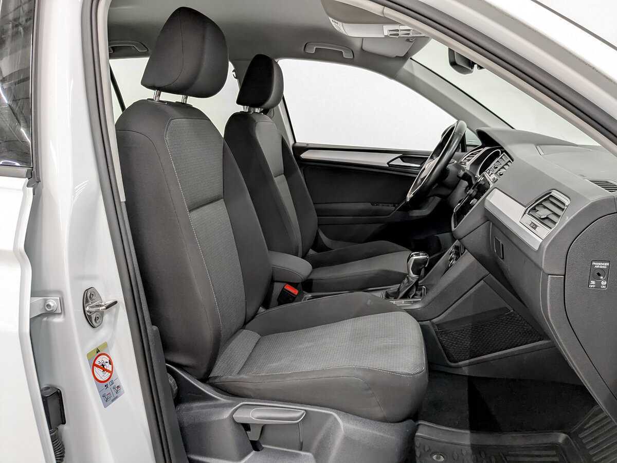 Б/У Фольксваген Тигуан 2021 года. Фото: #21