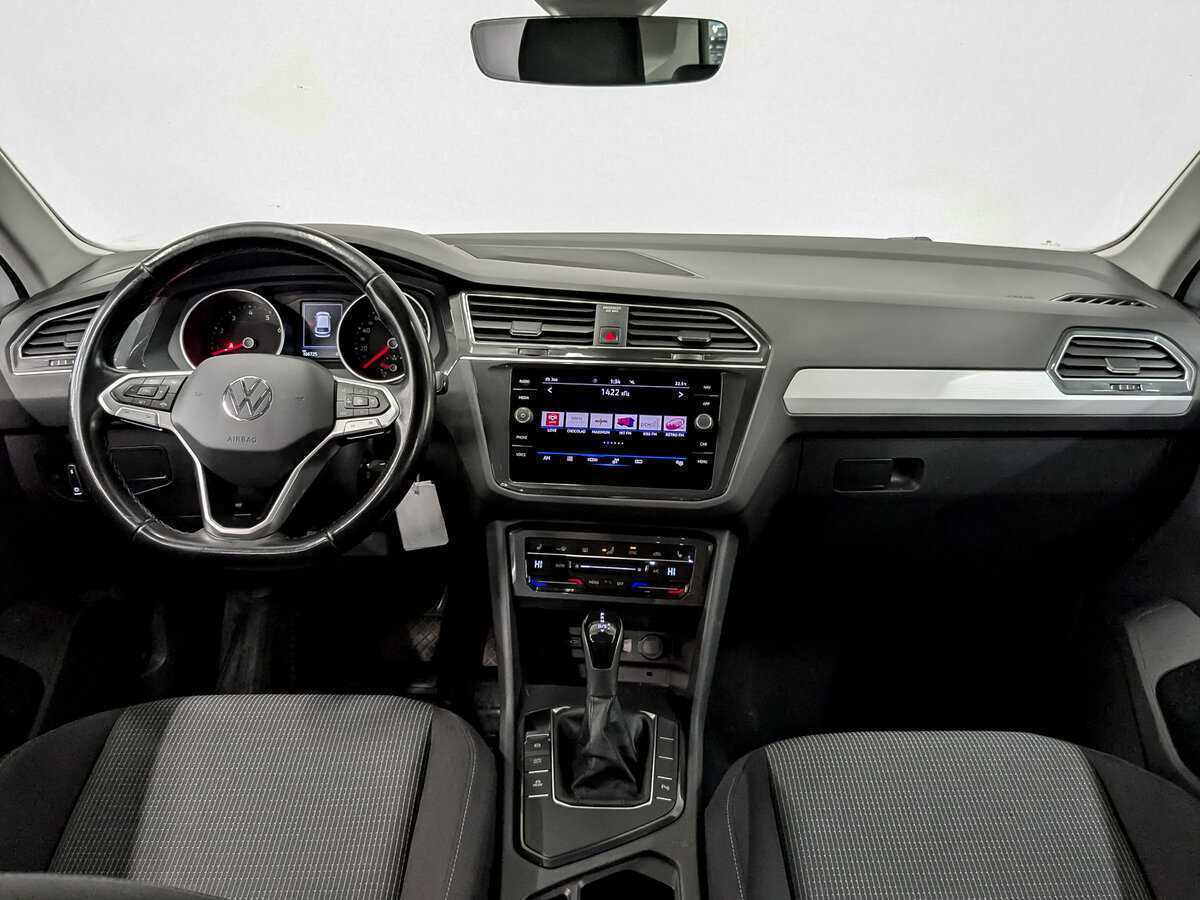 Б/У Фольксваген Тигуан 2021 года. Фото: #13