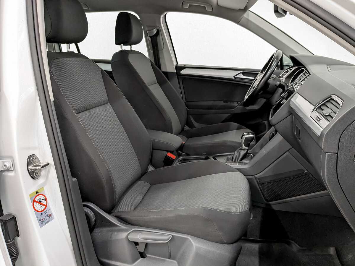 Б/У Фольксваген Тигуан 2021 года. Фото: #22