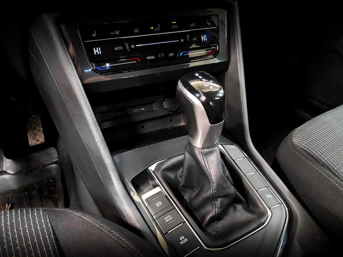 Б/У Фольксваген Тигуан 2021 года. Фото: #26