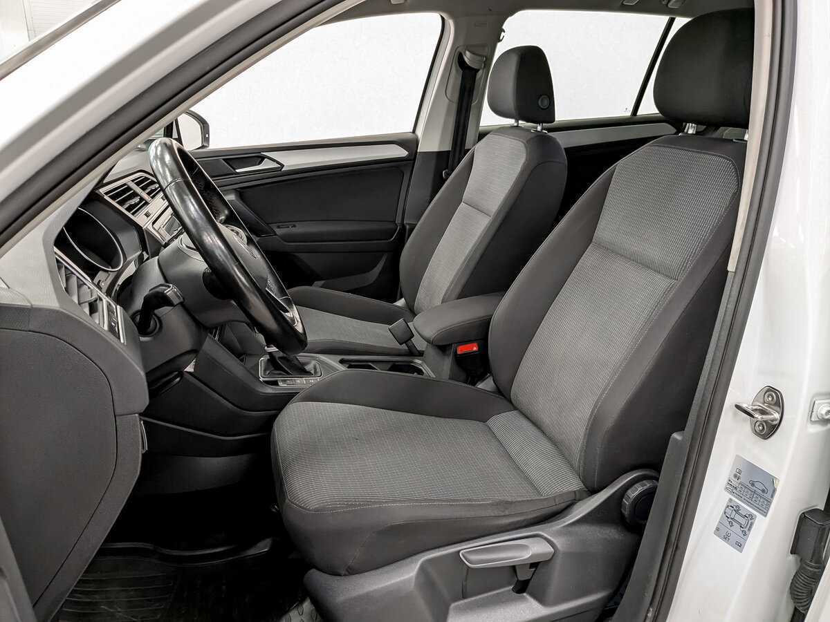 Б/У Фольксваген Тигуан 2021 года. Фото: #19