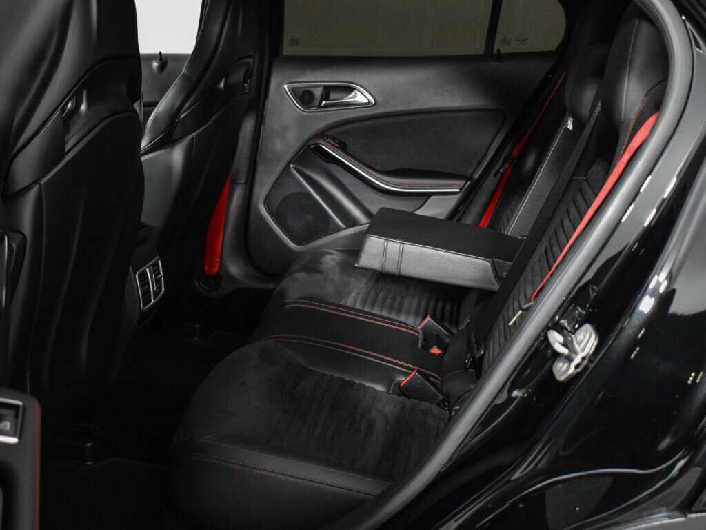 Б/У Мерседес-Бенц ГЛА АМГ 2015 года. Фото: #15