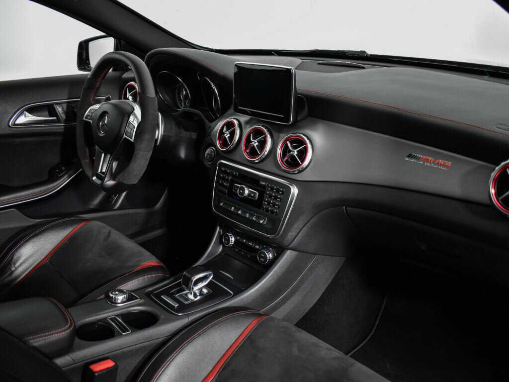 Б/У Мерседес-Бенц ГЛА АМГ 2015 года. Фото: #16