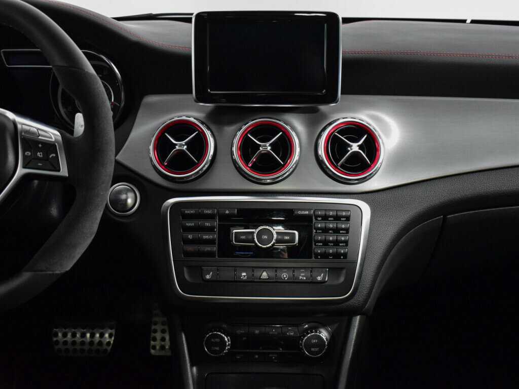 Б/У Мерседес-Бенц ГЛА АМГ 2015 года. Фото: #18