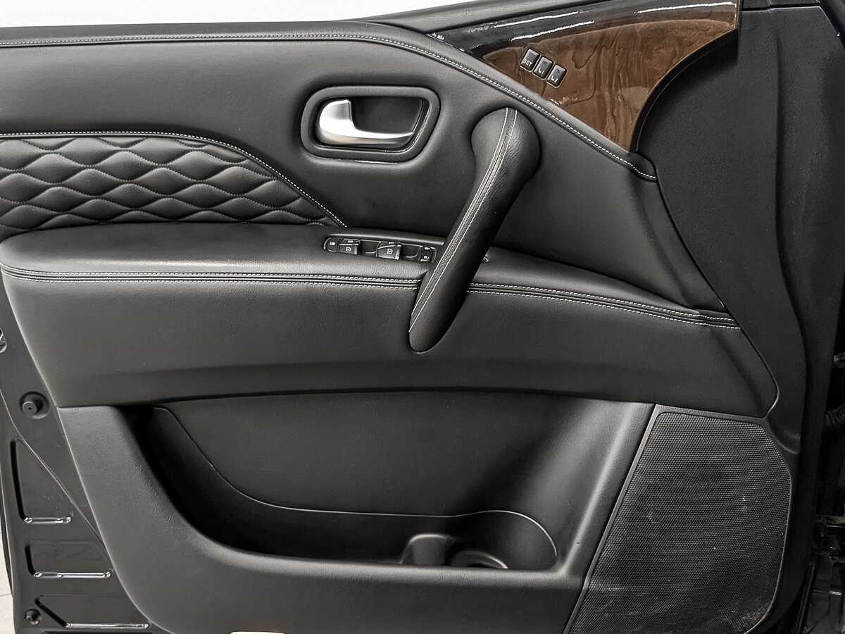 Б/У Инфинити К-Икс80 2018 года. Фото: #17