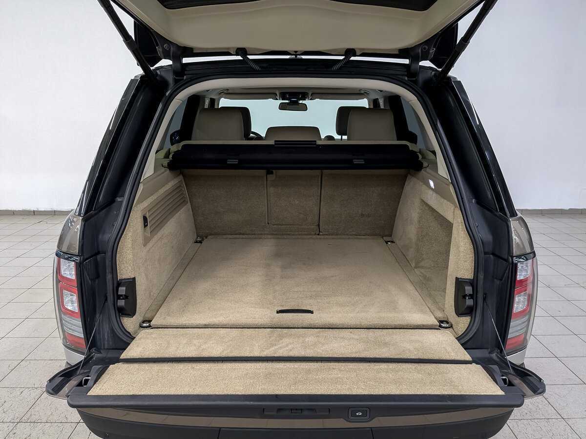 Б/У Лэнд Ровер Рэнж Ровер 2014 года. Фото: #9