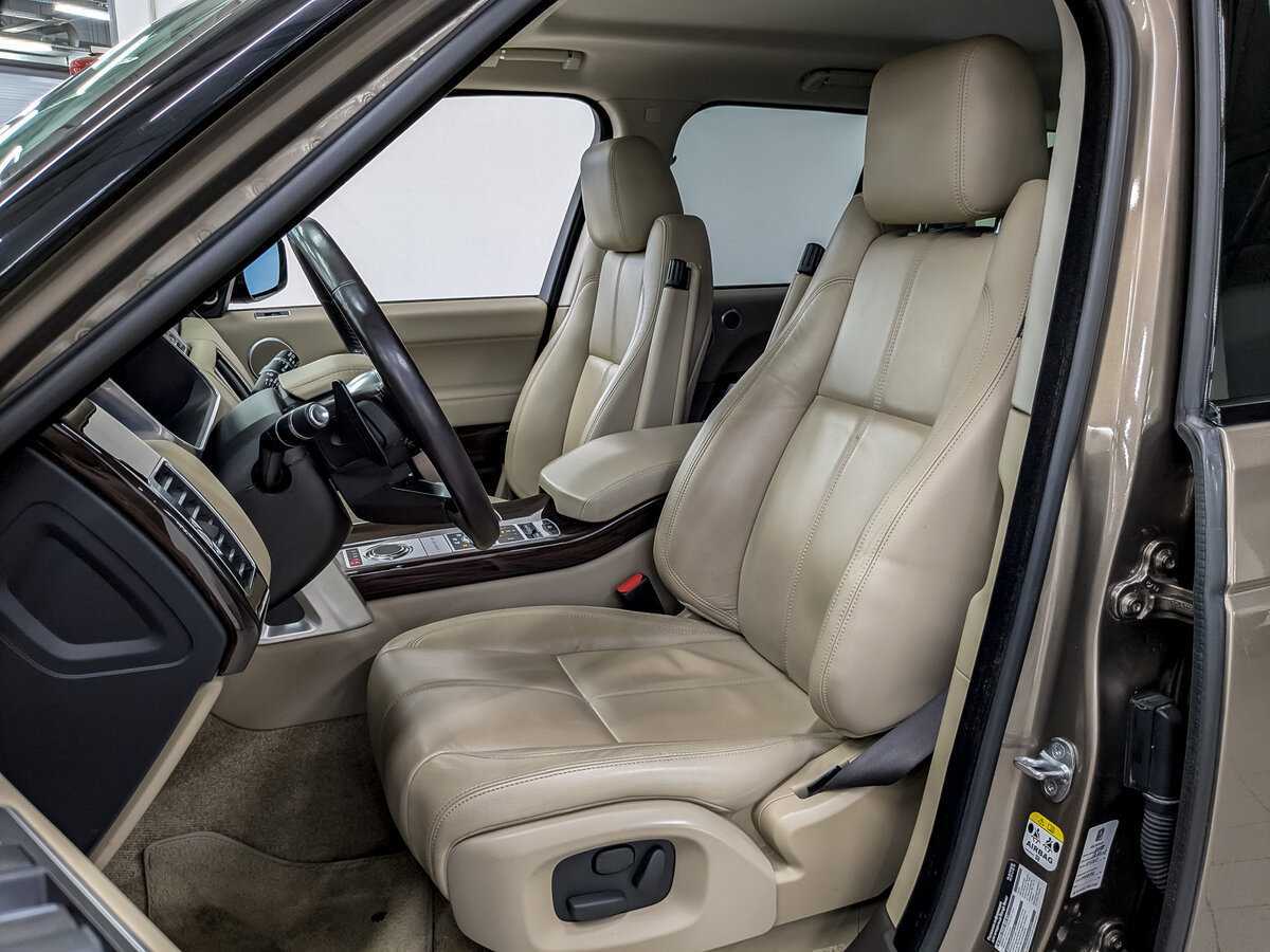 Б/У Лэнд Ровер Рэнж Ровер 2014 года. Фото: #17