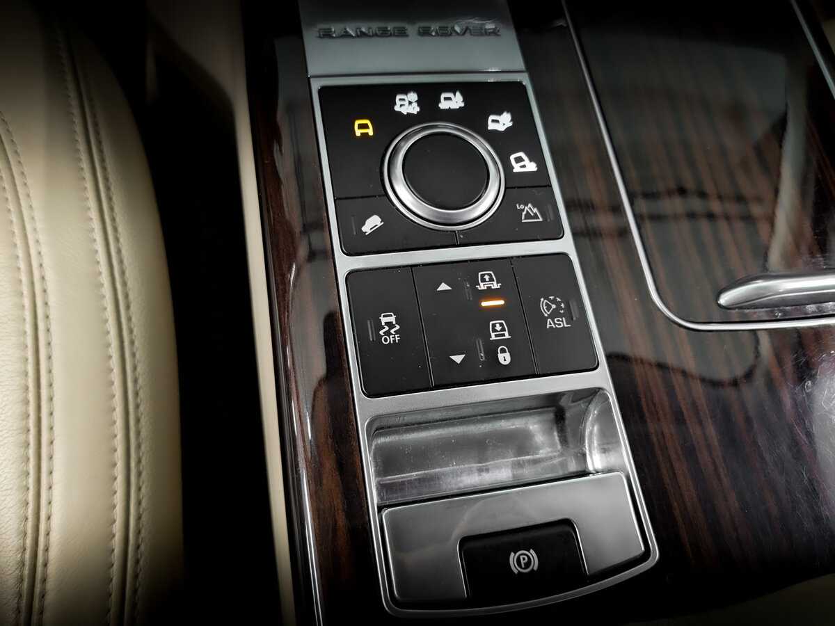 Б/У Лэнд Ровер Рэнж Ровер 2014 года. Фото: #24