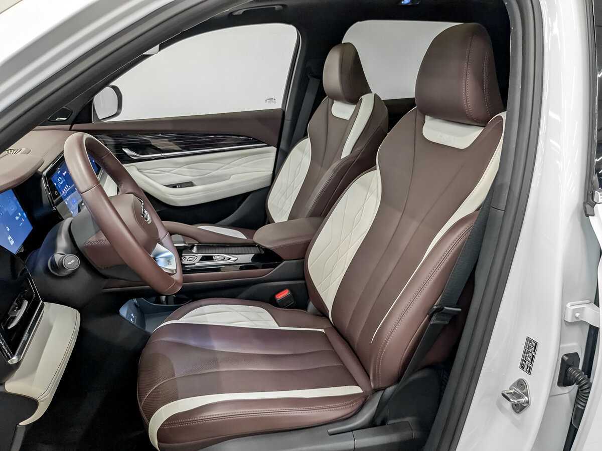 Б/У Джили Монжаро 2023 года. Фото: #18